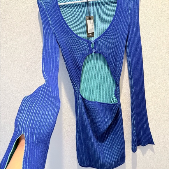 PrettyLittleThing Blue Ribbed Cut-Out Bodysuit - Picture 2 of 6